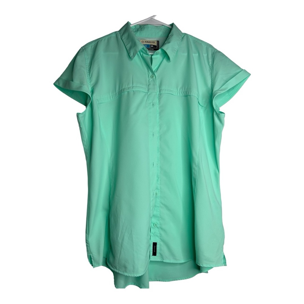 Magellan Outdoors Light Green Button Down Shirt